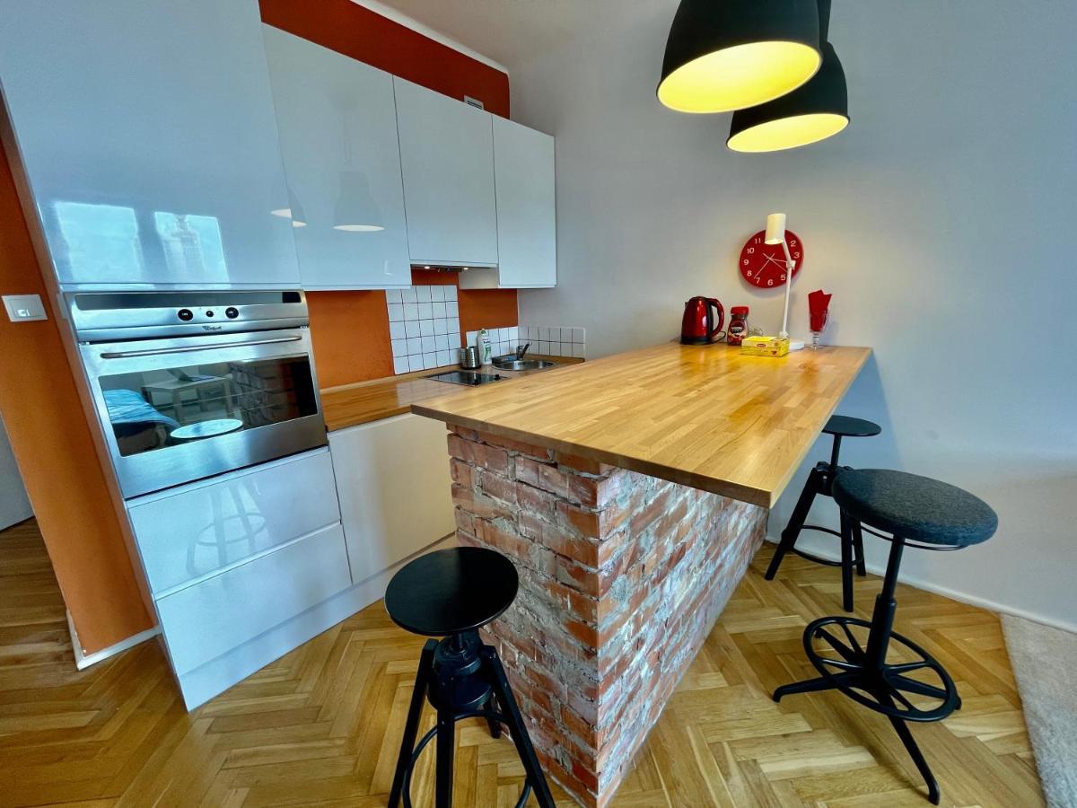 Super Beauty Metro Wifi 65'Tv Netflix Hbo Appletv+ Apartman Varsó Kültér fotó